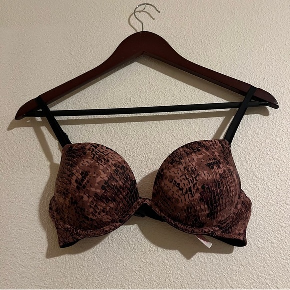 Victorias Secret PINK Wear Everywhere Super Push-up Padded Bra 32C Snake Print - Picture 1 of 7